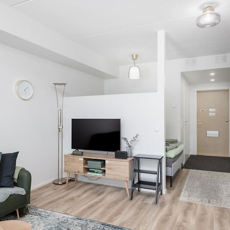 New Studio Apartment With Free Parking Kuopio Ngoại thất bức ảnh
