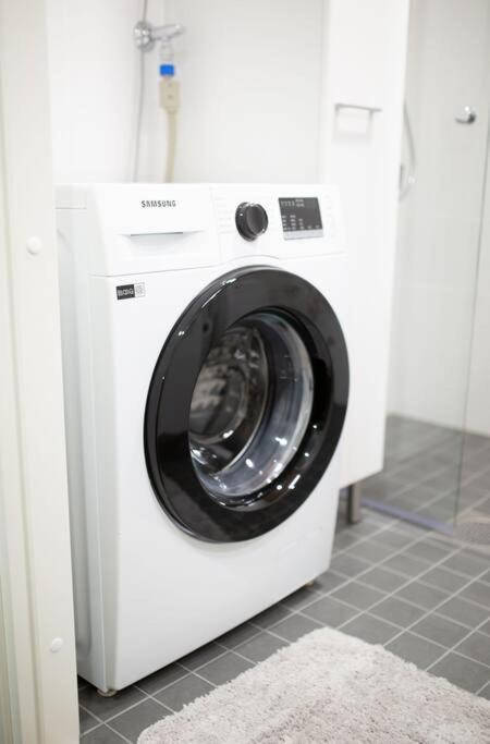 New Studio Apartment With Free Parking Kuopio Ngoại thất bức ảnh